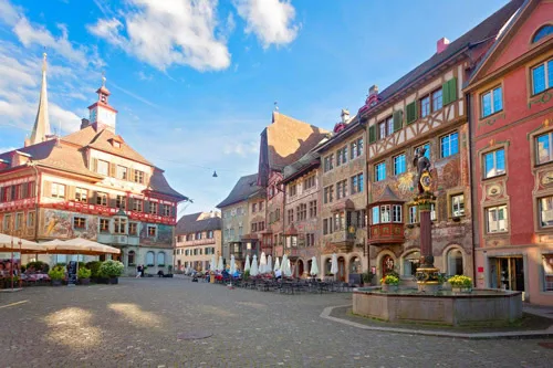 iStock-1395697609 Mittelalterliche Stadt Stein am Rhein, Schweiz